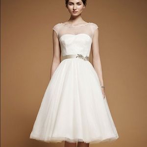 White short wedding dress
